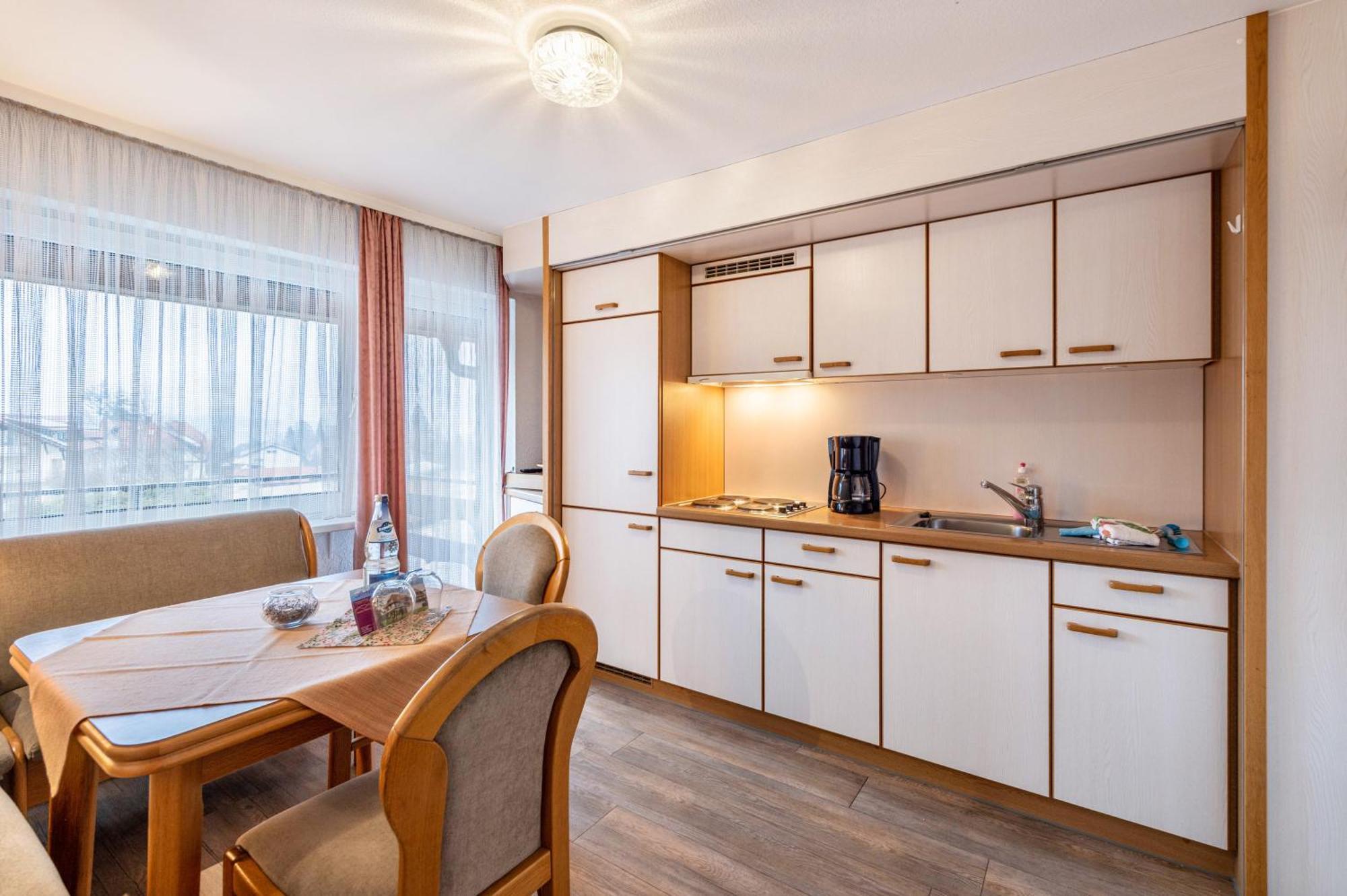 Gaestehaus Kunkelmann Mit Sauna Хёхеншванд Экстерьер фото